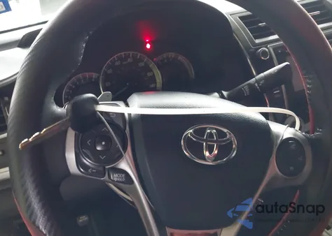 2012 Toyota Camry Se z USA, uszkodzony, nr VIN 4T1BF1FK4CU616119